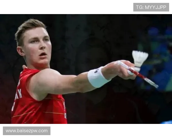 安赛龙训练室里湿透的衣服，比他手里的奖杯还耀眼！